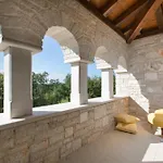 Lou Villa Porec