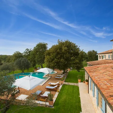 Lou Villa