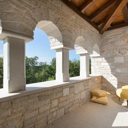 Lou Villa Porec